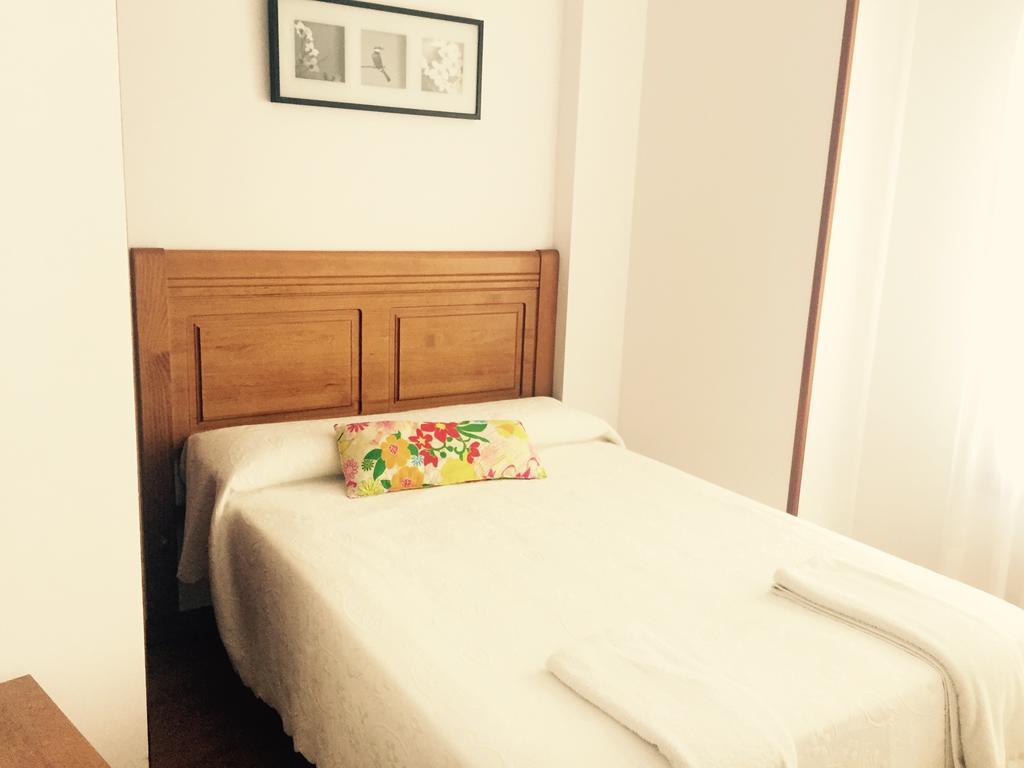 Apartamentos San Pelayo Onís Rum bild