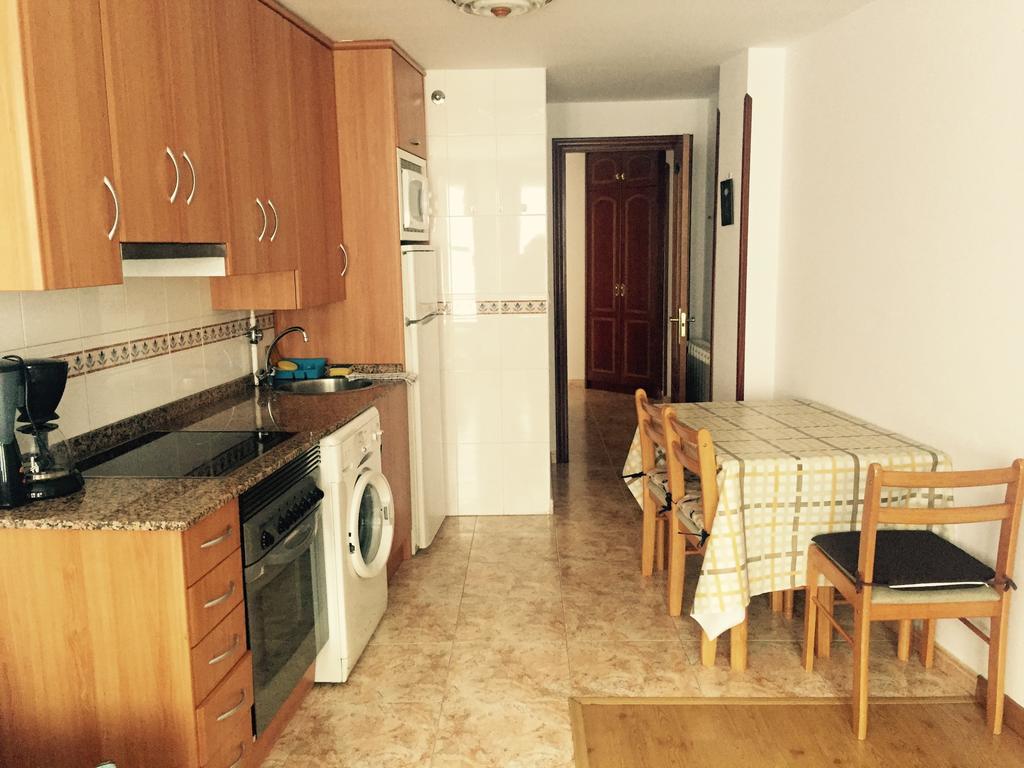 Apartamentos San Pelayo Onís Rum bild